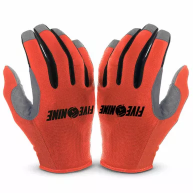 509 4 Low Coral Gloves