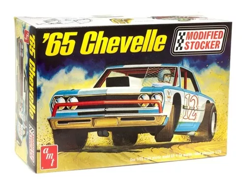 AMT 1965 Chevelle Modified Stocker Race Car 1:25 Scale Model Kit