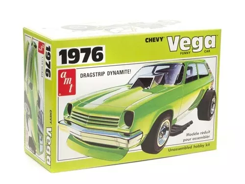 AMT 1976 Chevy Vega Wagon Funny Car1:25 Scale Model Kit