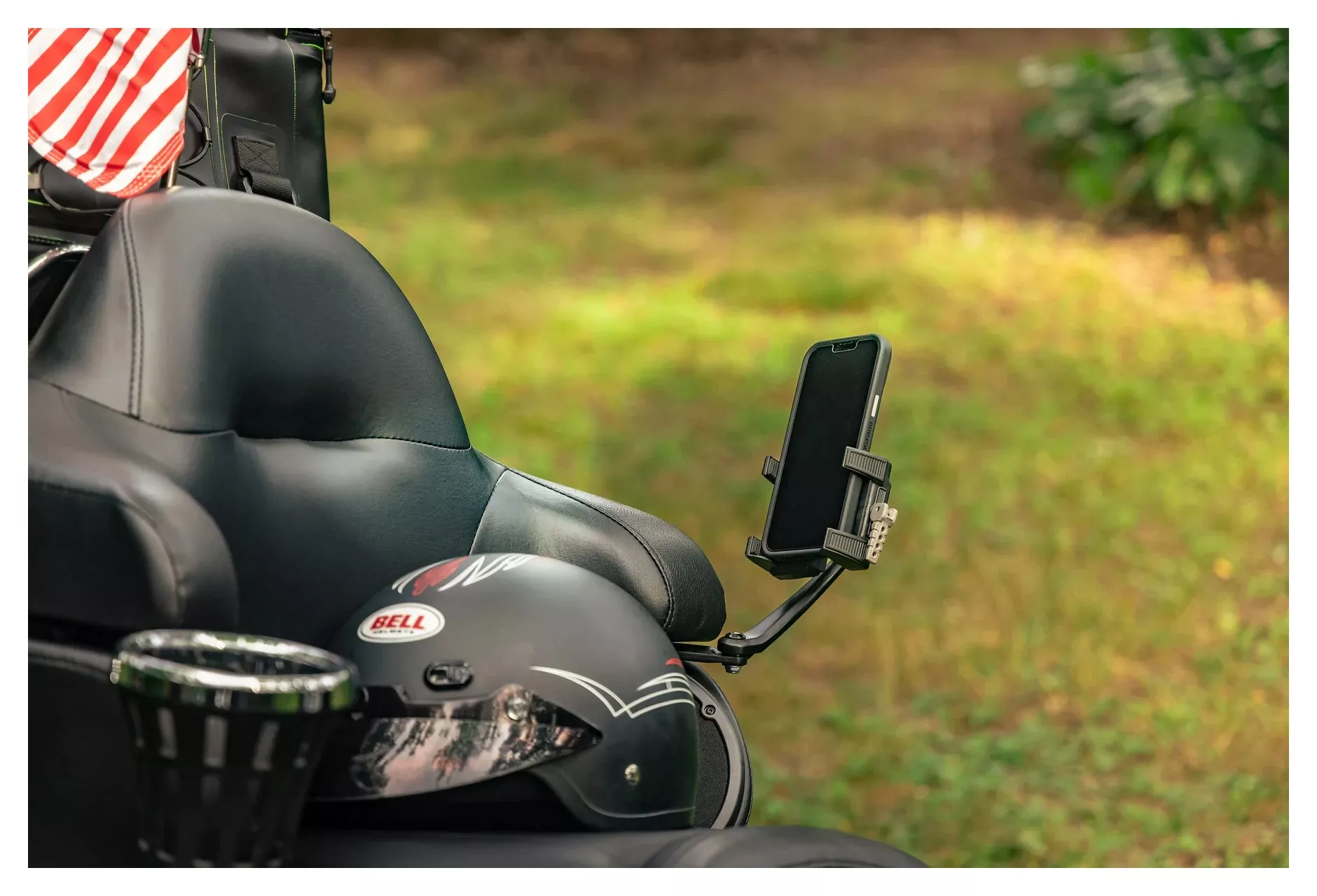 Ciro Passenger Phone Mount