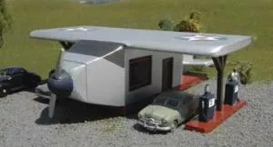 HO Roadside USA Airplane Gas StationBachmann Train HO Scale