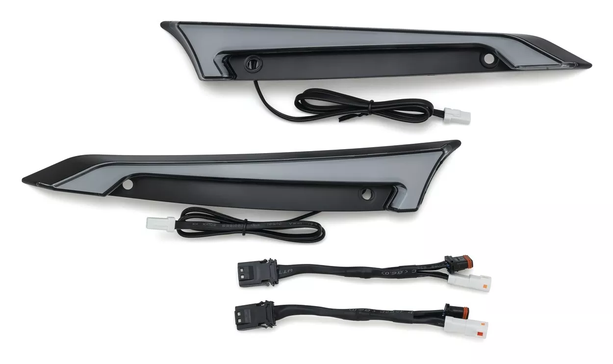 Kuryakyn Tracer Windshield Trim Lights For Harley FLTR 2015-2025