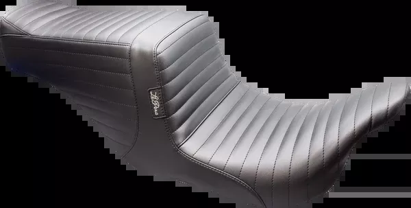 Le Pera Tailwhip Up Front Seat – Pleated – Black – FL ’08-’24