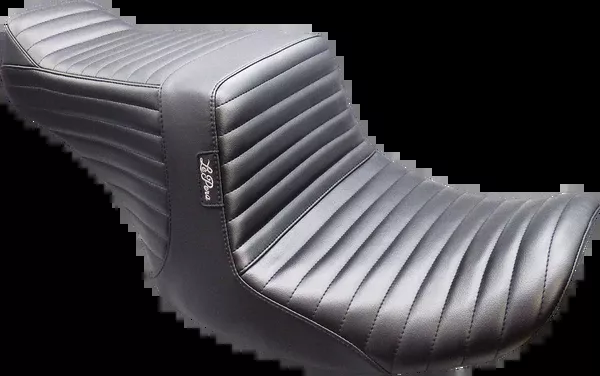 Le Pera Tailwhip Up Front Seat – Pleated – FLT/FLH ’23-’25