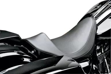 Le Pera Villain Solo Seat Smooth Black FL - LK-807
