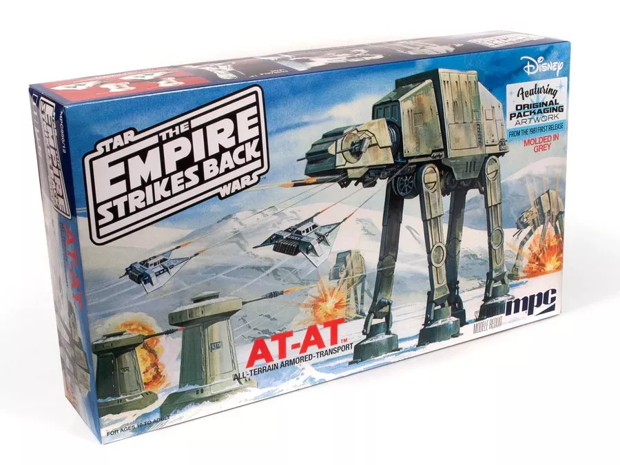 MPC Star Wars: The Empire Strikes Back AT-ATStar Wars: Empire Strikes Back (1:100 Scale Model Kit)