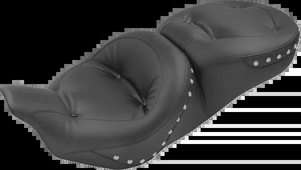 Mustang Touring Seat – Regal W/ Studs – FL ’08-’25