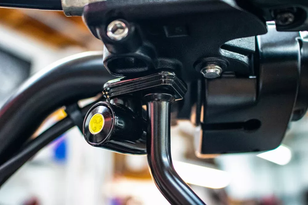 Paul Yaffe Bagger Nation Lightning Bullet PRO Mount Kit Front Amber Black – LB-PM-AMB-B