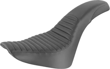 Saddlemen Profiler Seat Tuck and Roll Softail - 818-33-148